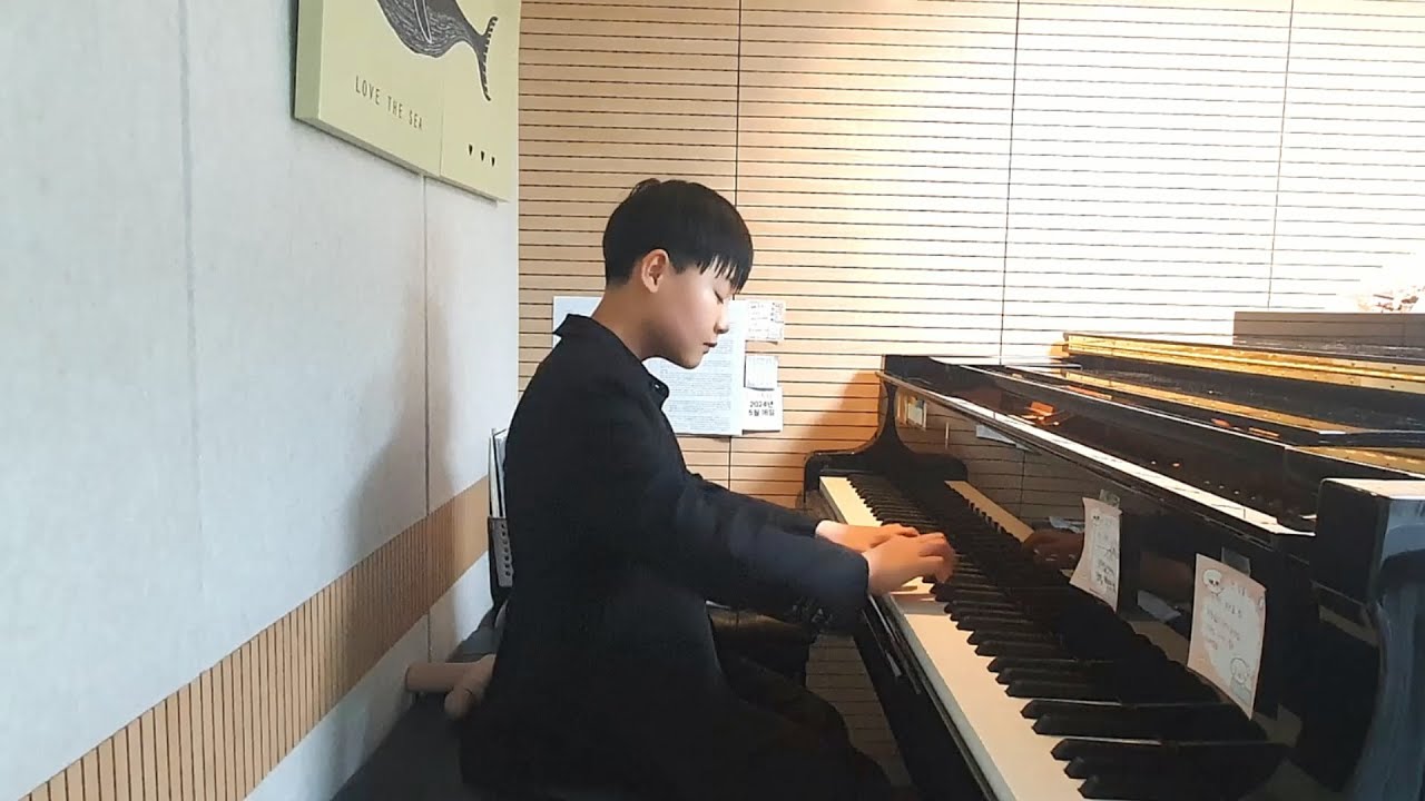 Schubert : Piano Sonata in A Major, D. 664, 3rd mvt. by HyunSeo Cho