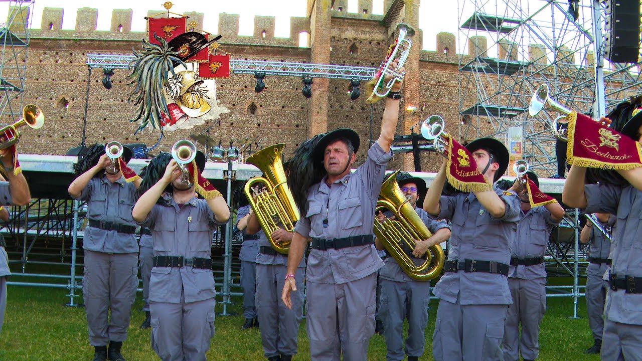 FANTASIA RISORGIMENTALE FANFARA BERSAGLIERI DI BEDIZZOLE AL CASTELLO DI VILLAFRANCA (VR)