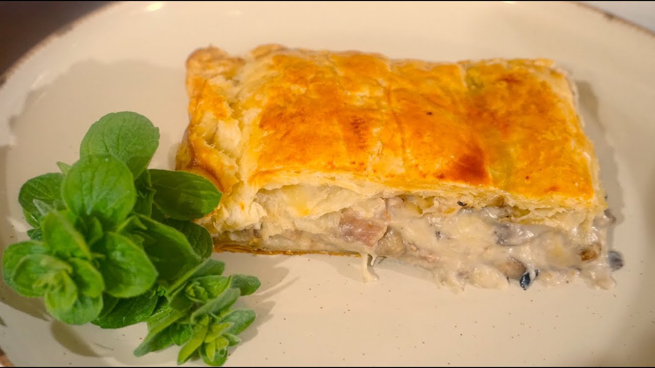 Μανιταρόπιτα με σφολιάτα (Νηστίσιμη ή Προσθέστε τη δική σας πινελιά) // Stella LoveCook