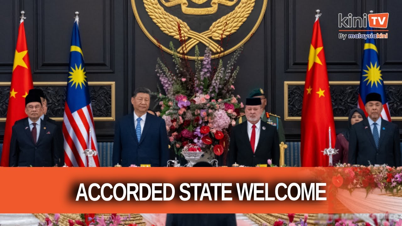 China's President Xi Jinping given state welcome at Istana Negara