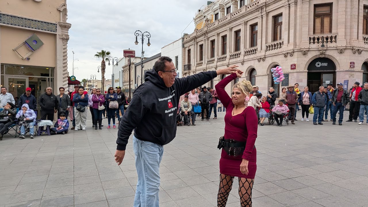 vamos a seguir con el baile, que siga la fiesta.