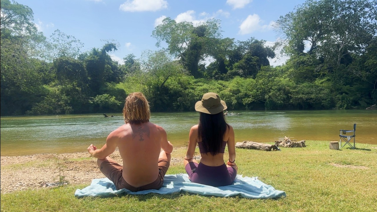 107｜Traveled Solo for 2 Years… Until I Met Him in Belize ｜My First Partner Trip ｜Belize Coconut Hunt