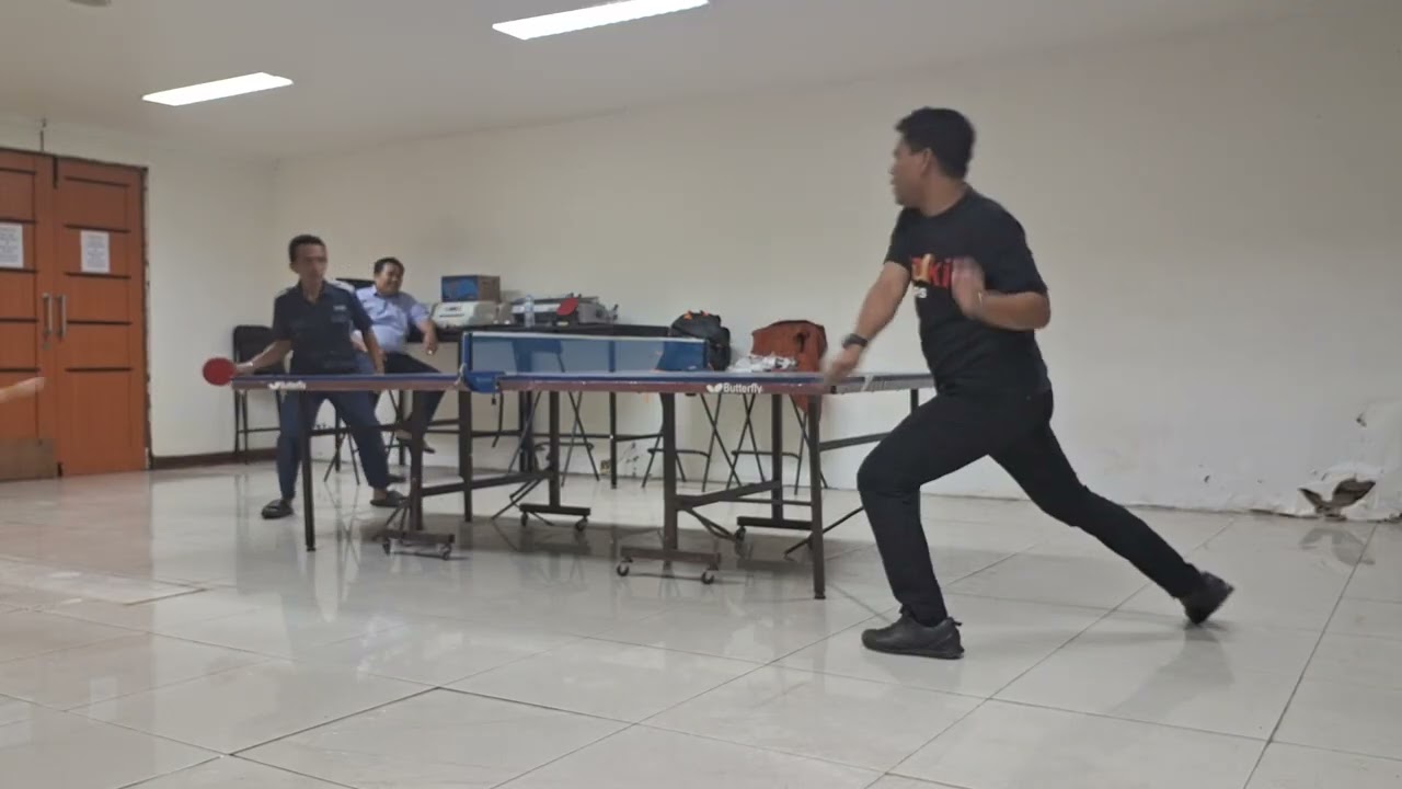 #pingpong #cilegon #bjbcilegon #tenismeja #olahragasantai #refreshing #latihan 💪💪