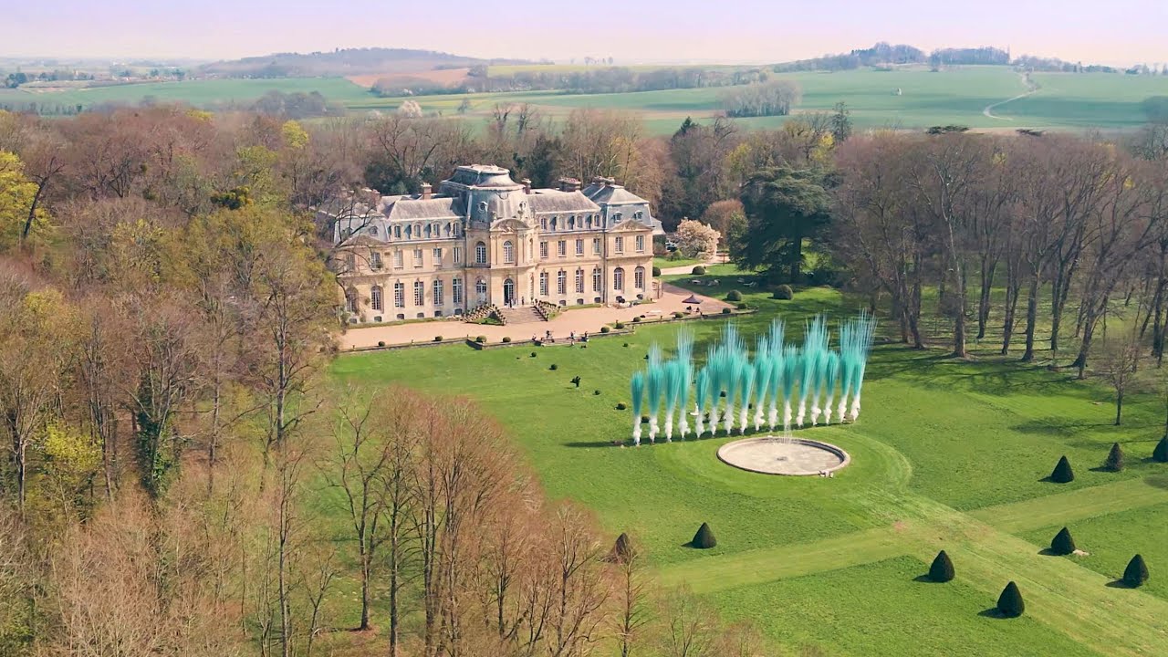 Chateau de Champlatreux Wedding l | Romance & Ethereal Fireworks Editorial