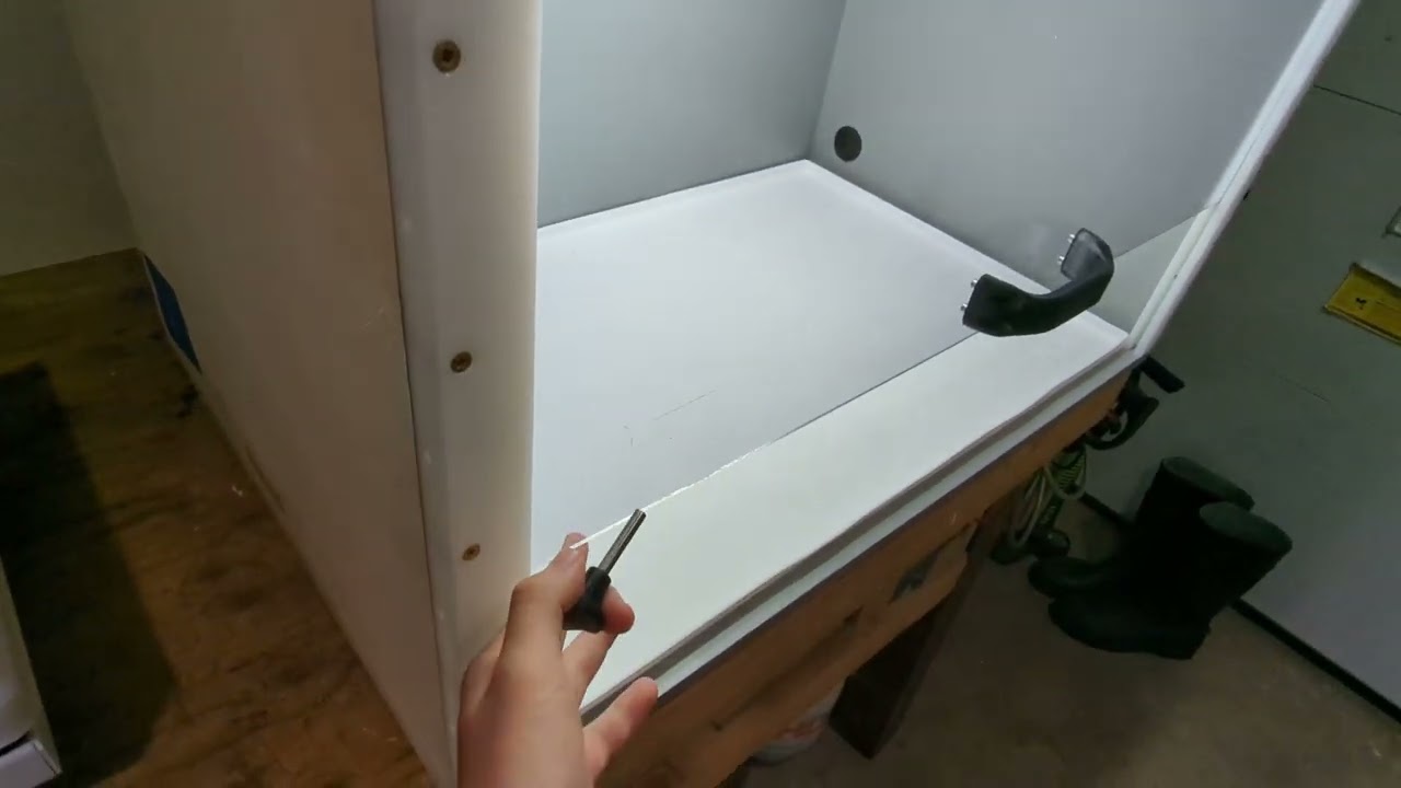DIY Fume Hood with Adjustable Sash Height