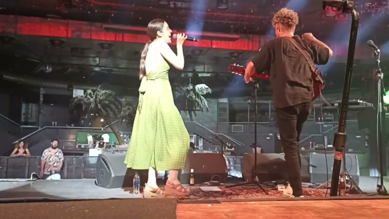 Entre Luca y Juan  Mejia. Vicente Garcia y Valeria Castro. Ensayo Madrid Julio 2024