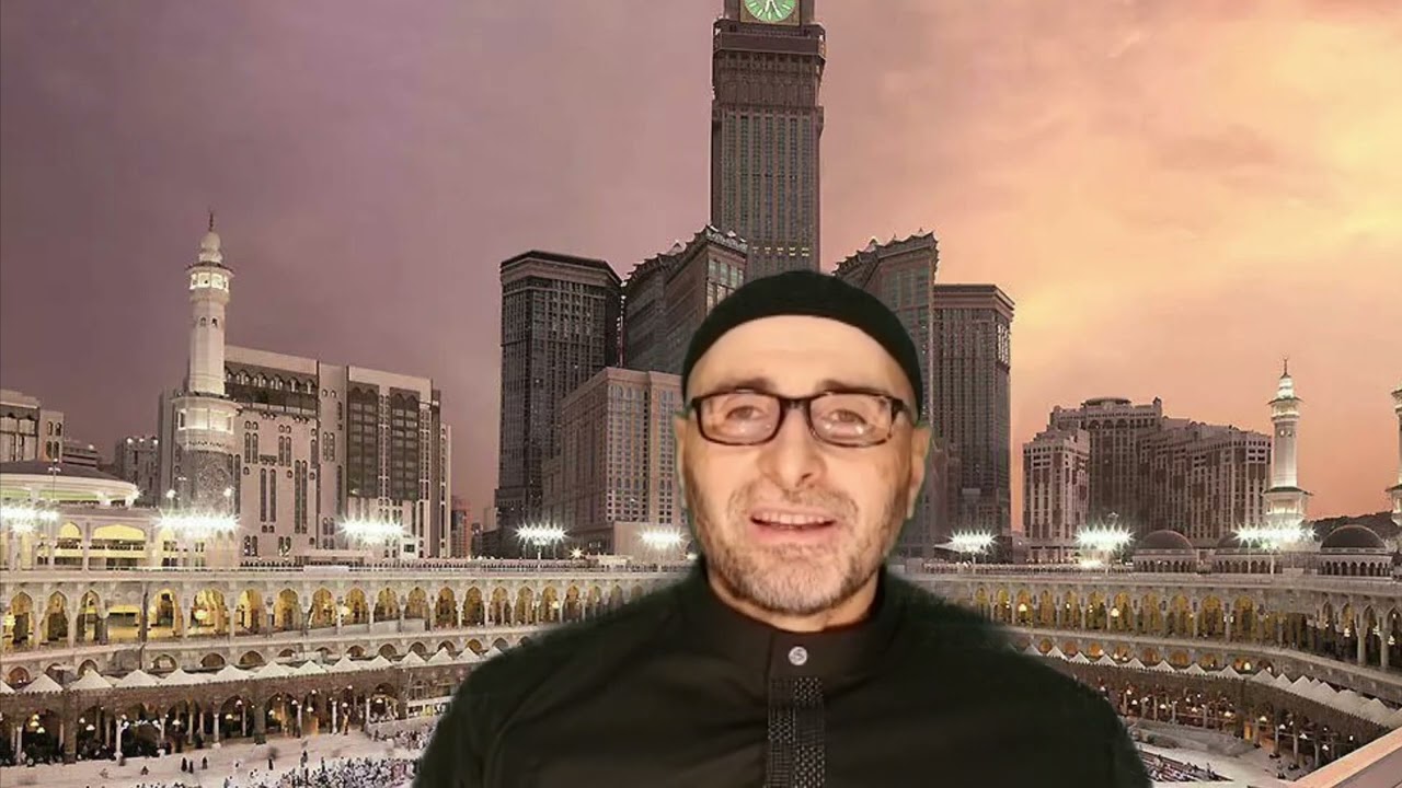 الدخول الى المطاف بلباس الإحرام دون إحرام بعمرة لتفادي المنع من الدخول