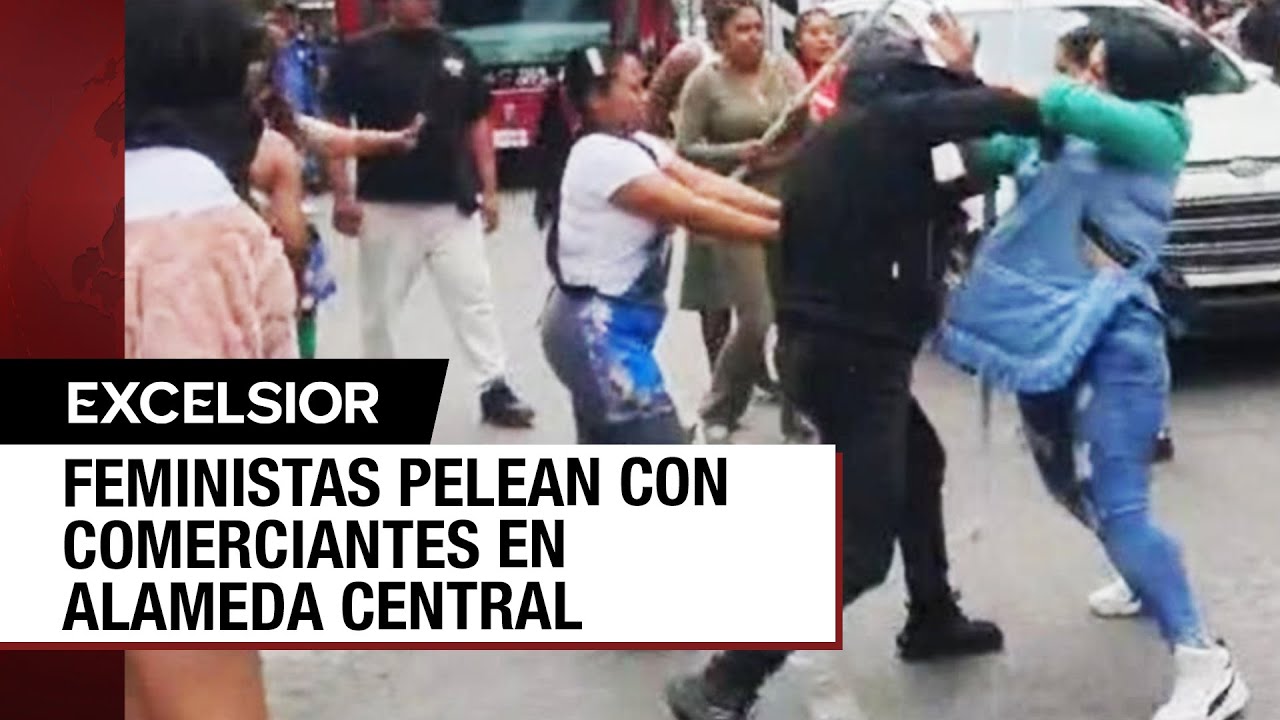 Feministas y comerciantes protagonizan trifulca en la Alameda Central