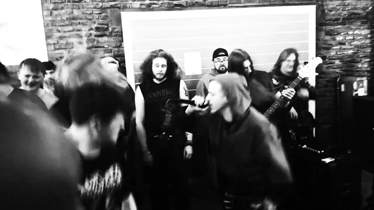 Vescent - No Love Lost (Official Music Video)