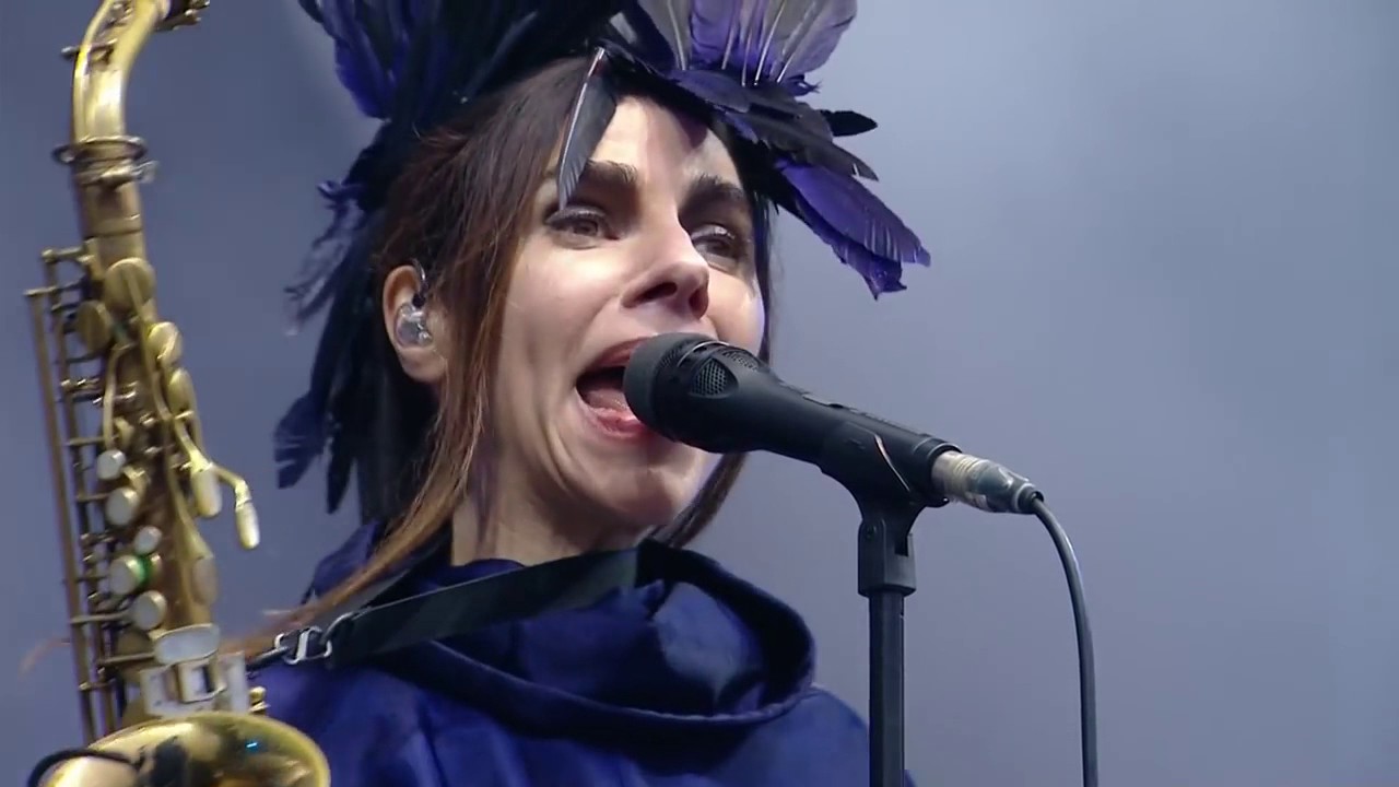 PJ Harvey -The Ministry of Social Affairs [Live]