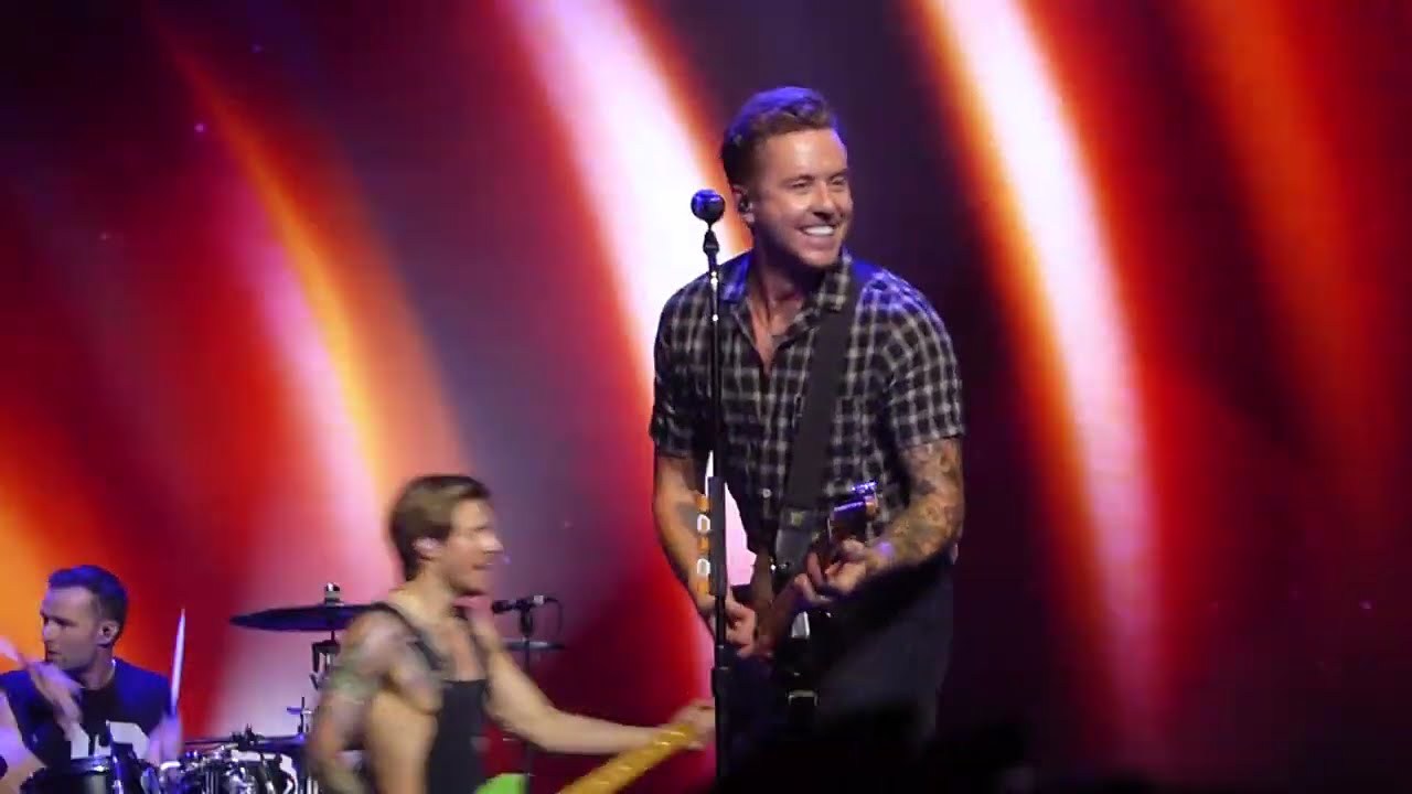 Busted vs McFly - Star Girl