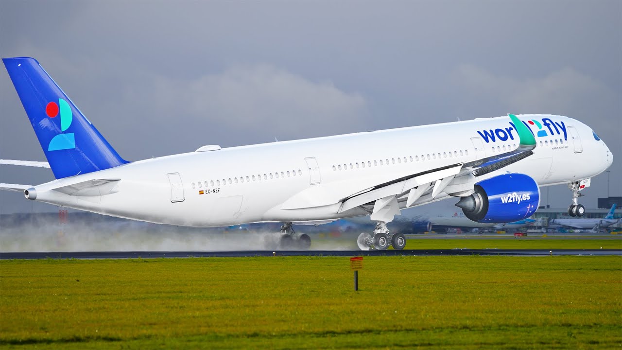 10 MINUTES of Airbus Planes at Amsterdam - Ten Minute Tuesday #008