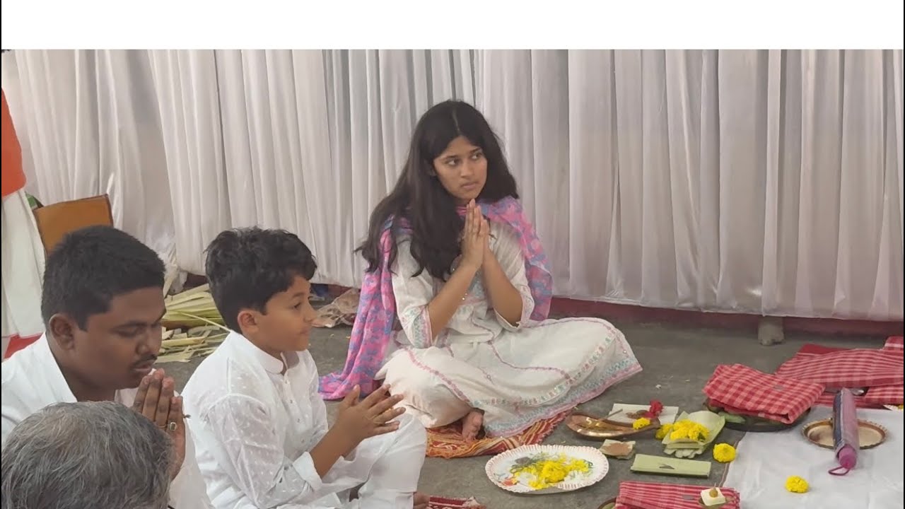 আজ আমরা দেশে,কিন্তু মা না ফেরার দেশে..মায়ের শ্রাদ্ধের কাজ সম্পন্ন হলো 