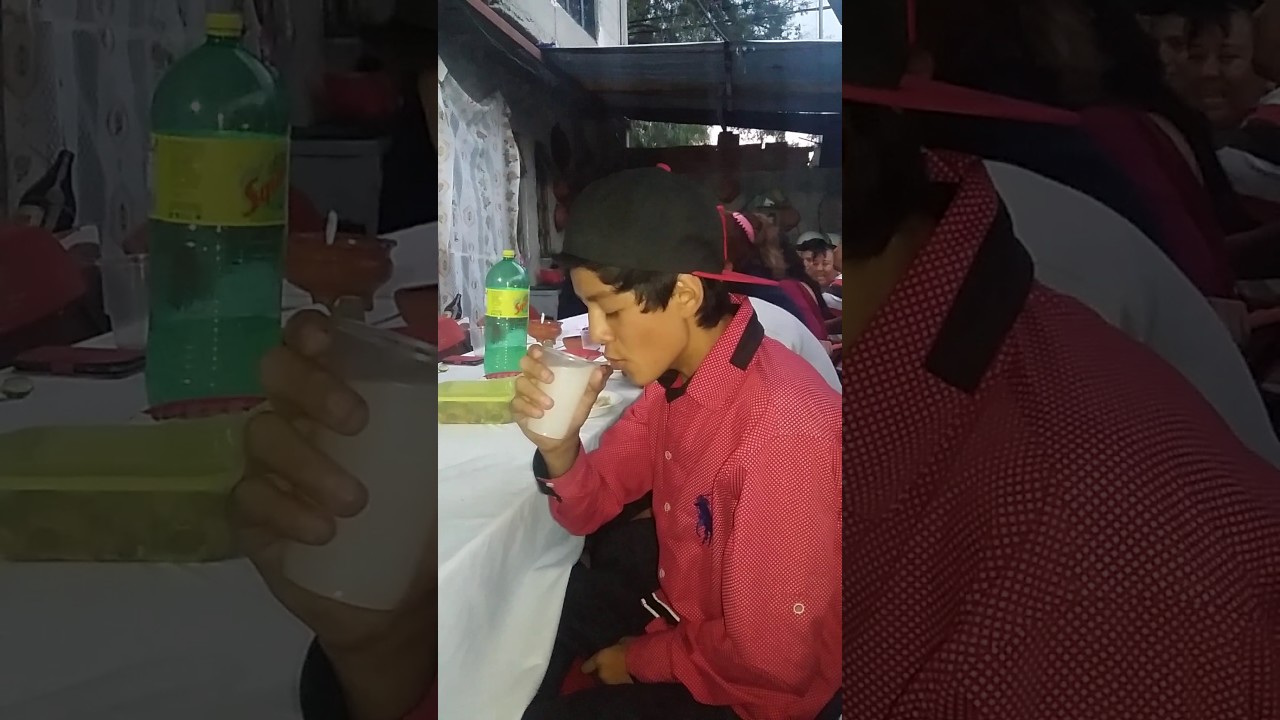 Otra forma de tomar pulque XD