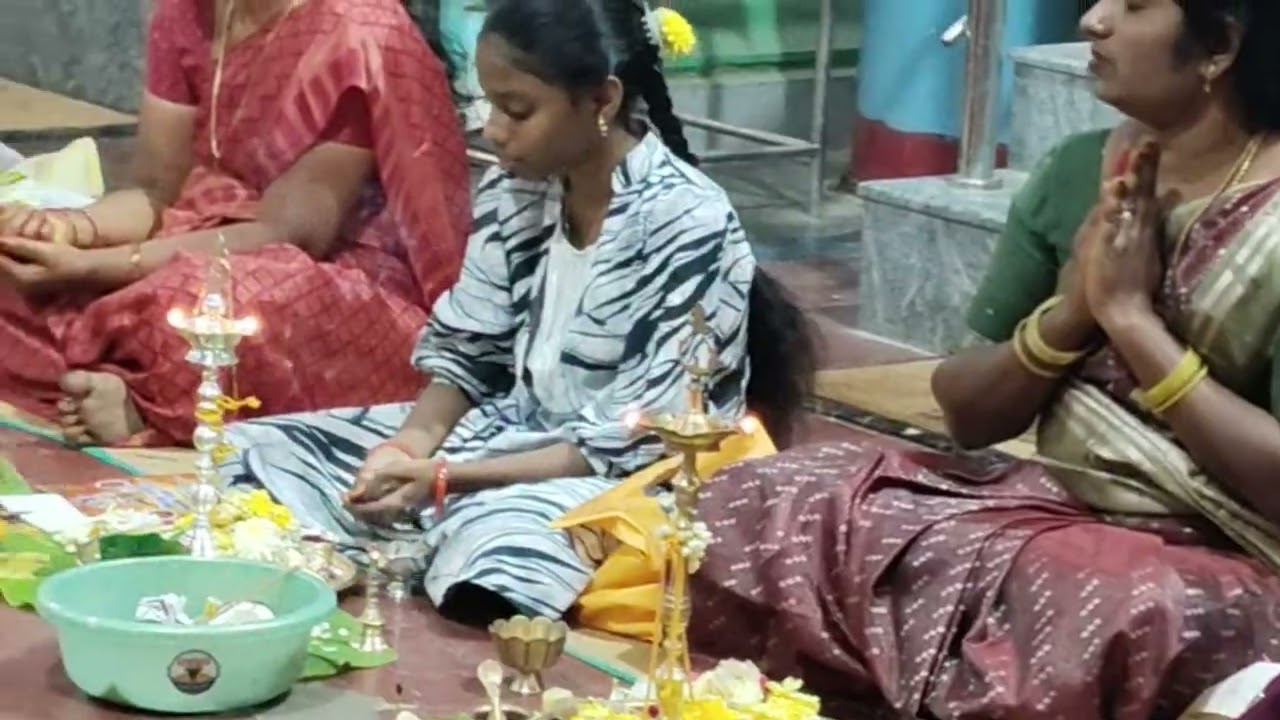       ஓசூர் சச்சங்கம் முனீஸ்வர் நகர் தை வெள்ளி திருவிளக்கு பூஜை🙏🌼🪷✨