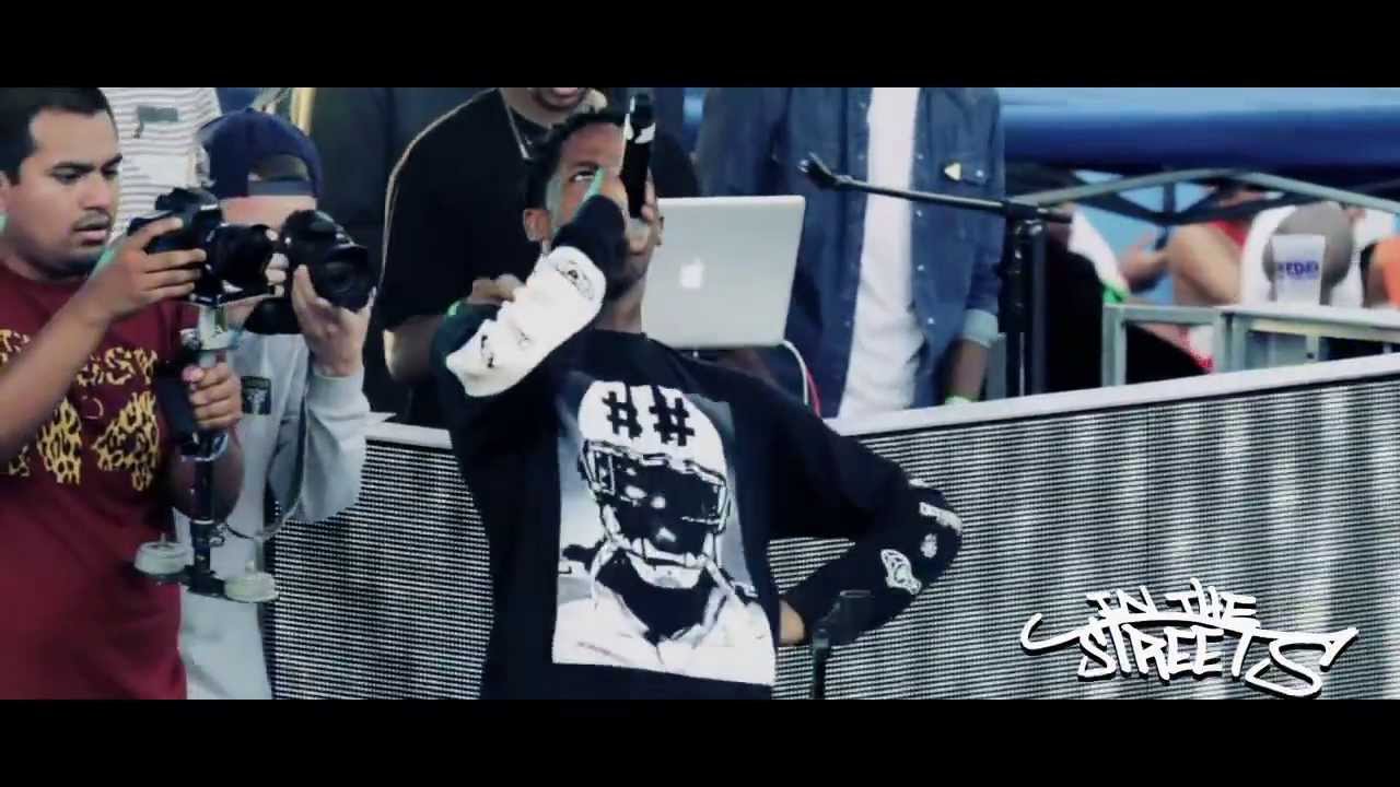 Travis Scott - Quintana stage dive at Trillectro 2013