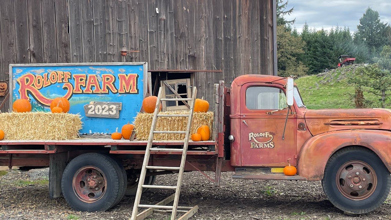One of the Coolest Pumpkin Patches in the Pacific Northwest | Roloff Farm 2023