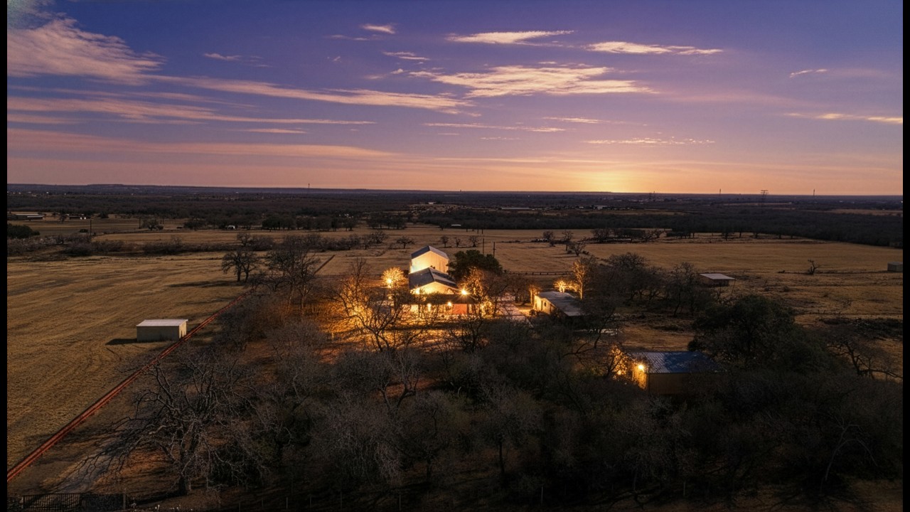 Gentleman's Ranch between San Antonio and Austin, TX - For Sale! Bring Livestock & Horses!