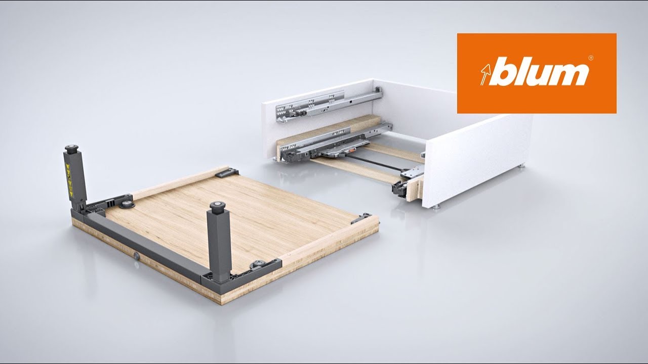 Монтаж цокольной системы SPACE STEP от Blum