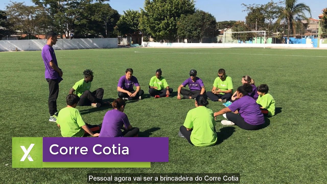 Brincadeiras Antigas - Corre Cotia