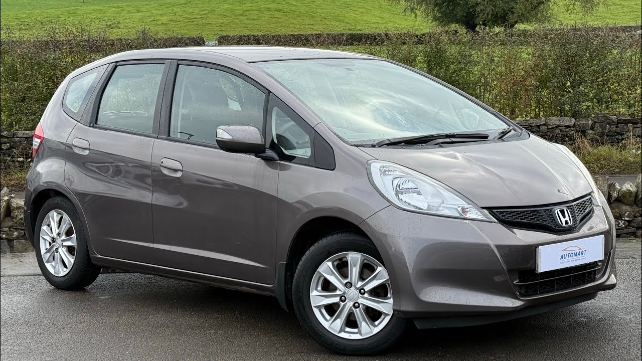 Late-2012 Honda Jazz ES 1.4 i-VTEC 5-Speed Manual | Kendal Honda