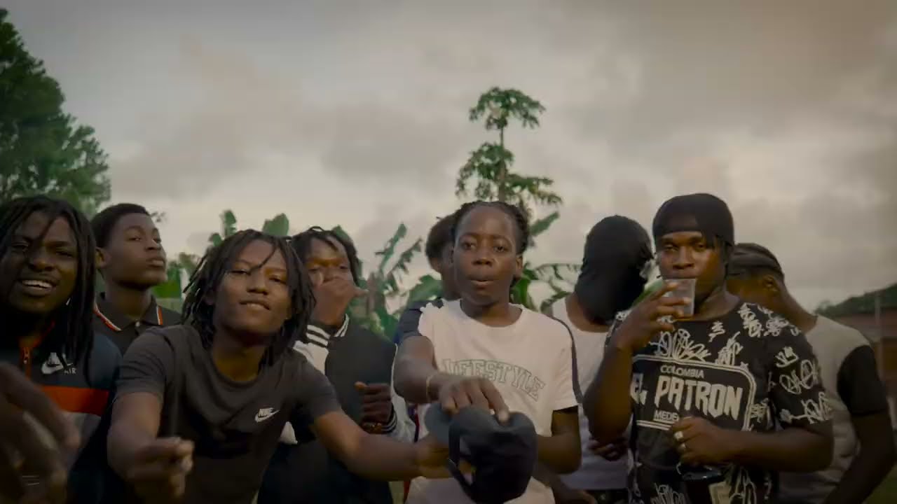 CHOPMAN - DE COTÉ  FT ATOU (CLIP OFFICIEL)