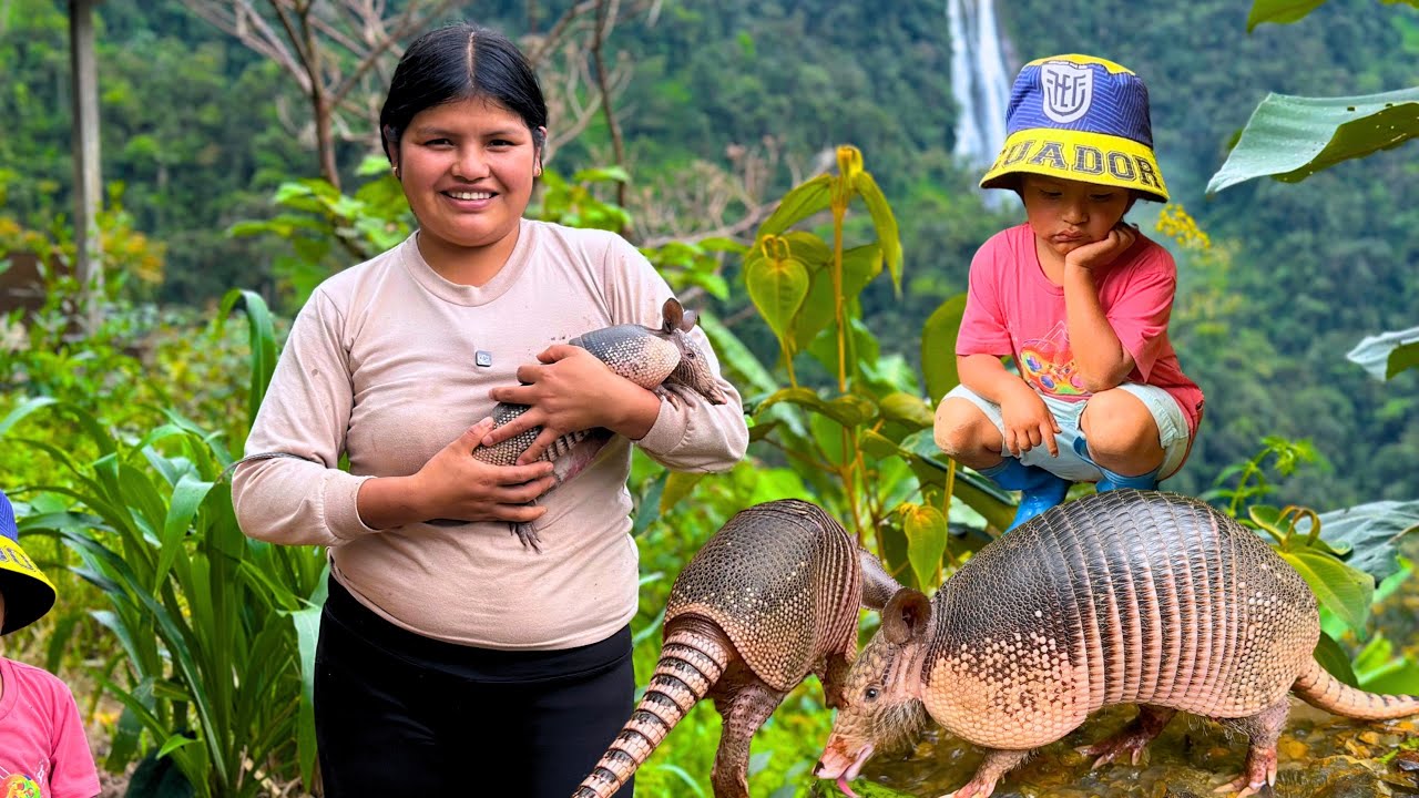 ¡Rescatamos un ARMADILLO en el bosque y miren que hicimos con el - NATHALIA