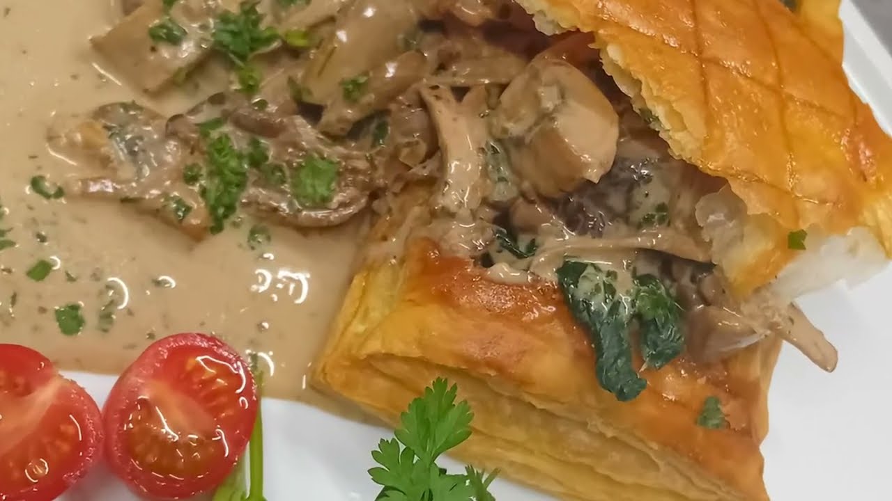 Feuilleté tiède aux Champignons des bois et à la crème