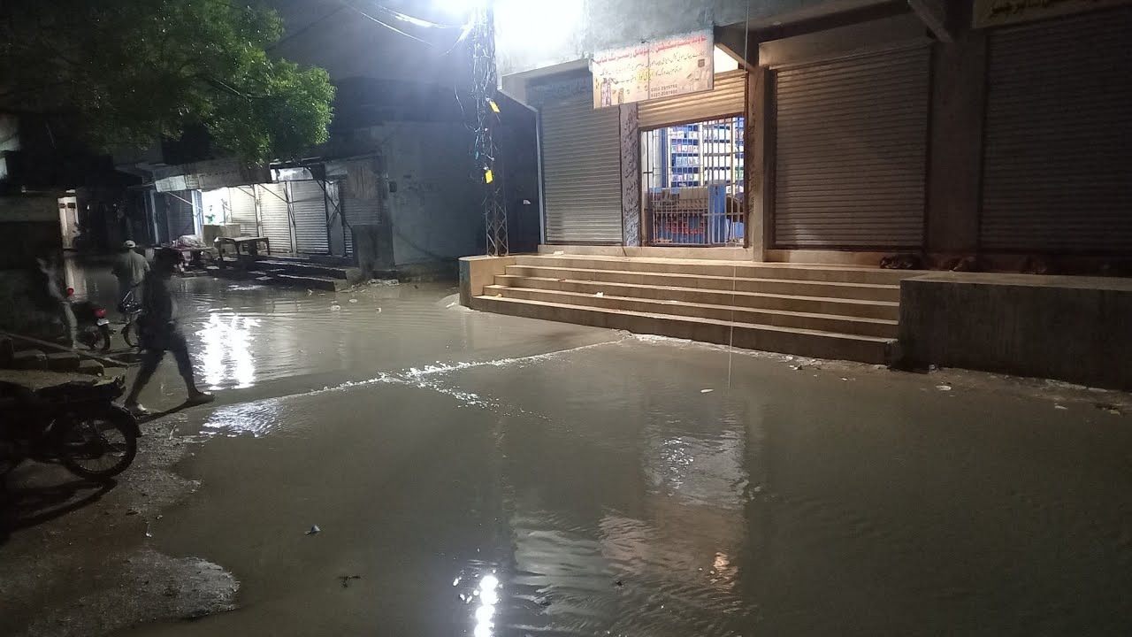 Heavy rain started in karachi