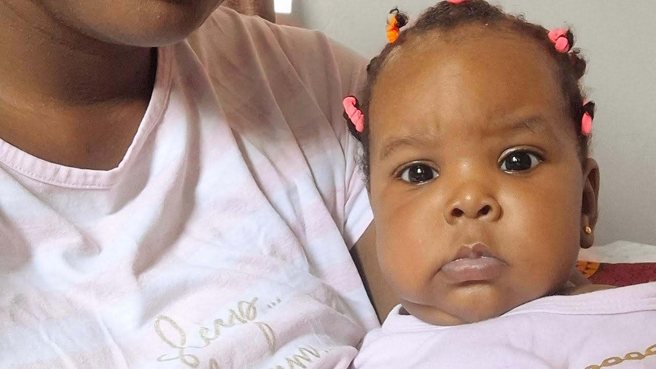 She Wasn’t Ready! 😂🍌 | My Baby’s Hilarious First Time Eating Solids