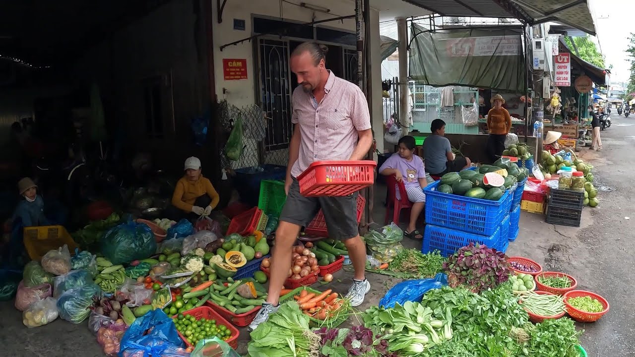 Market Hunt and Dinner Making In Hotel Room 🇻🇳  Phan Thiet Vietnam
