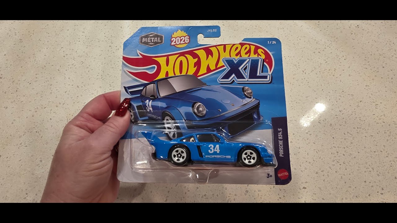 Hot Wheels XL Porsche 934.5 Sports Car Un-Carding Unboxing Show & Tell!