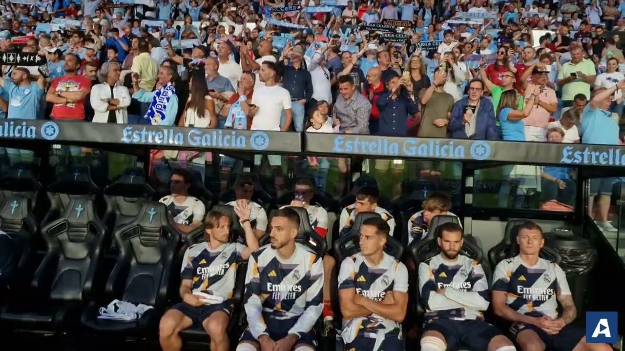 El himno del centenario del Celta suena en Balaídos con C. Tangana en el público