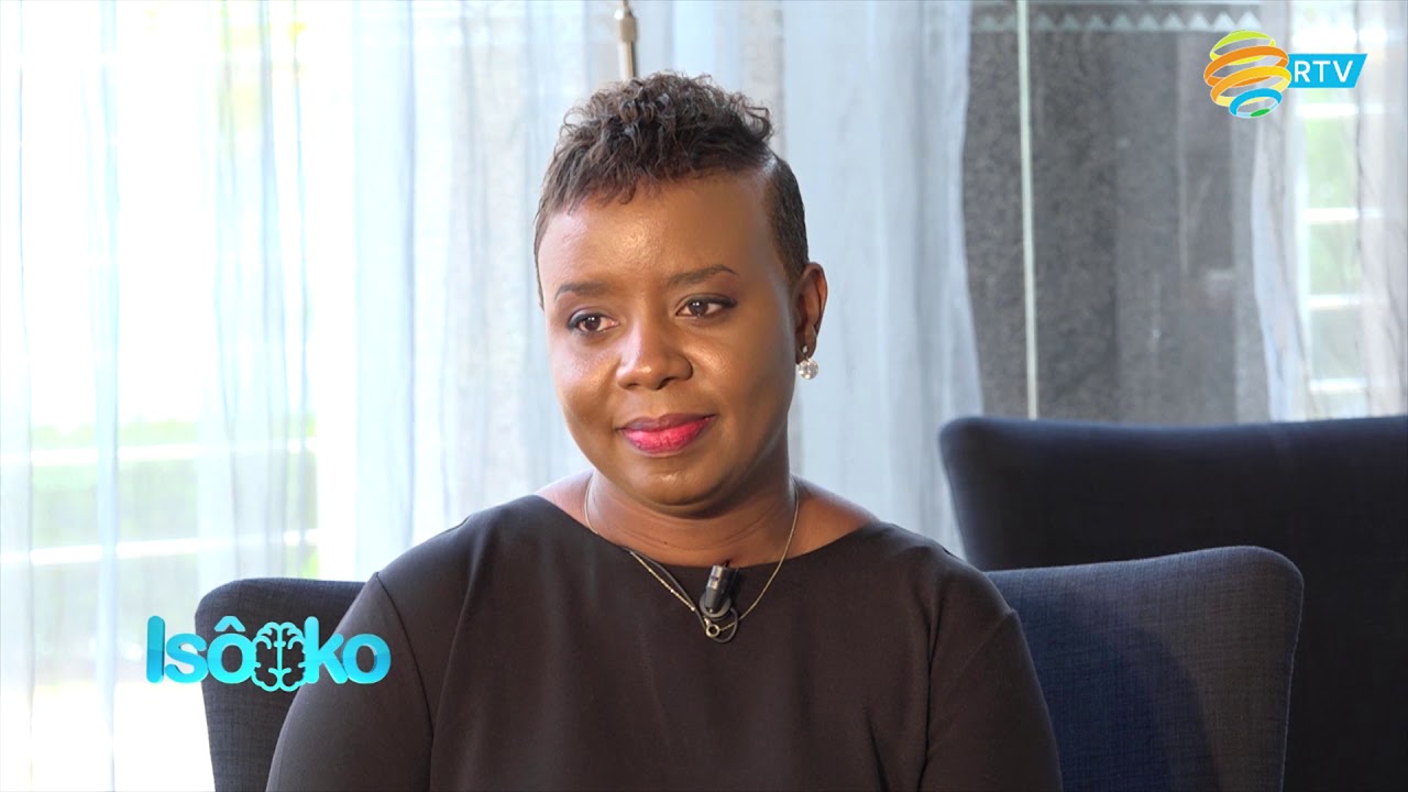 ISÔOKO: Menya byimbitse Dr Karekezi Claire inzobere mu kubaga ubwonko