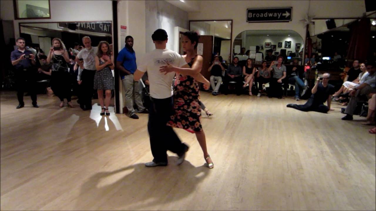 Tango Lesson: Continuous Back Sacadas