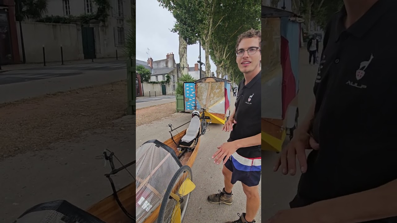Félix et sa poule 