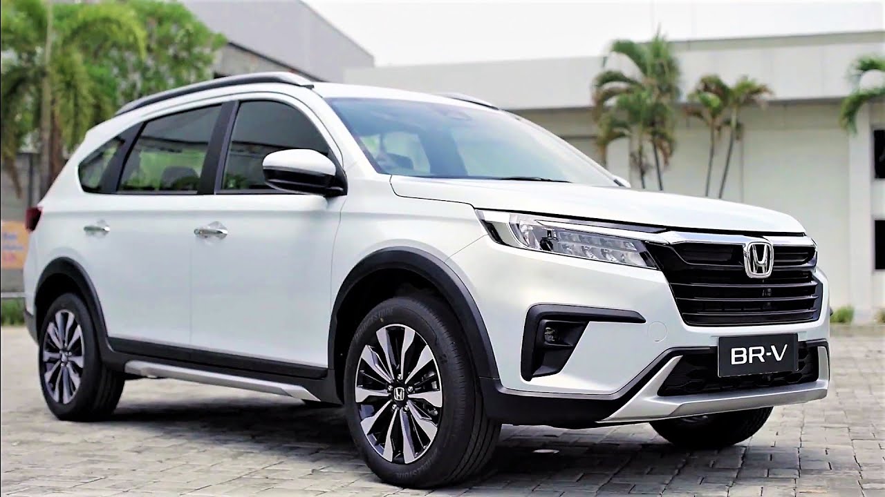 Новая Honda BR-V 2022 года - доступный 3-рядный семейный внедорожник с обновленным дизайном