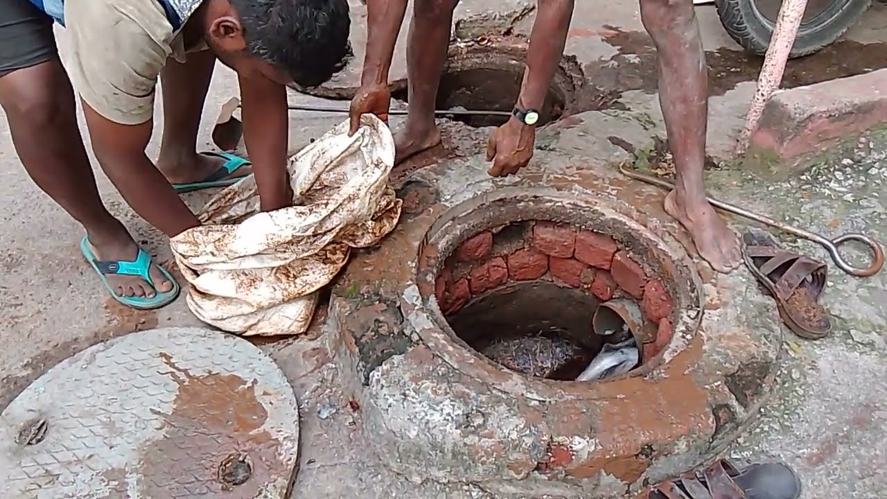HMWWSB staff block illegal sewerage connection - 5 Nov 2025.