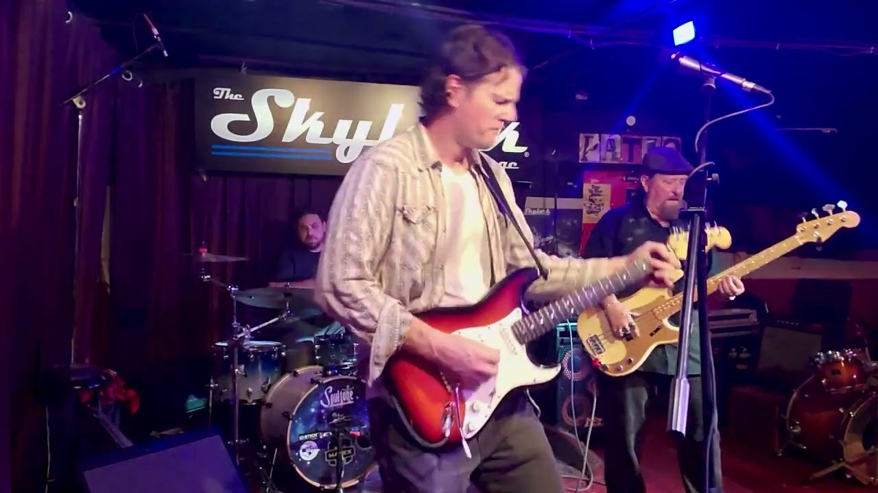 Gary Cain live in Austin TX - Catfish Blues