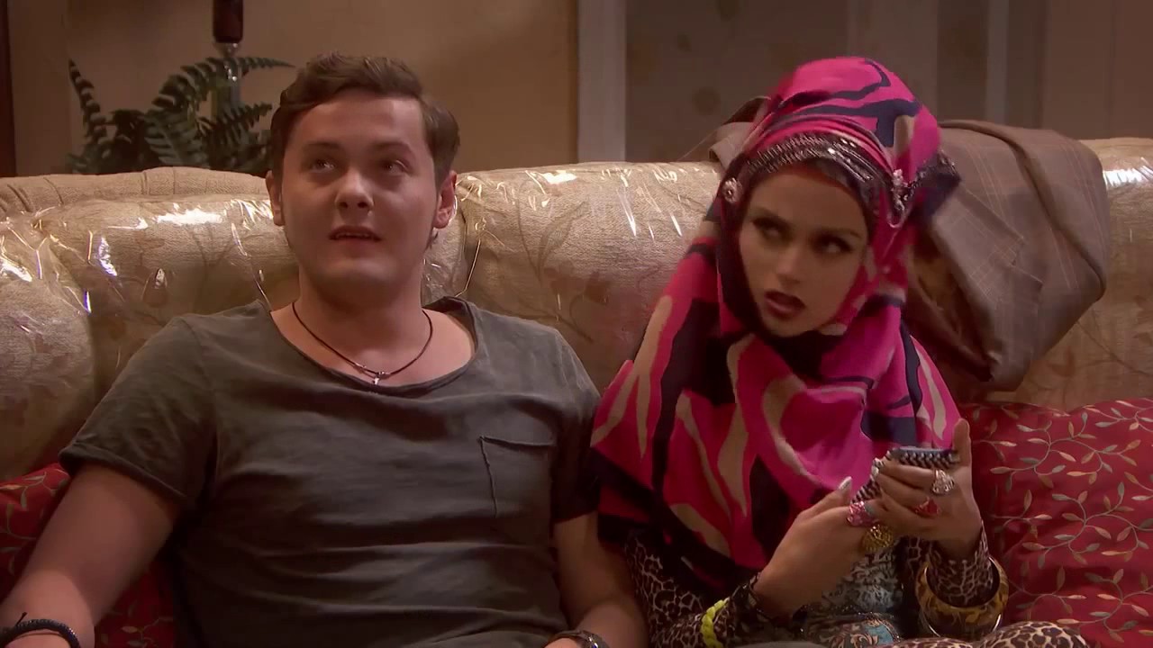 Citizen Khan Season 5 Episode 4   Scab's Parents