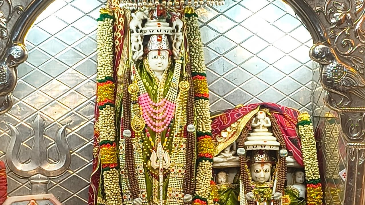 🔴 #Live #Darshan जय मां ब्रह्माणी पल्लू धाम 🙏 शाम का पावन दर्शन #shorts #explore #shortfeed @MrBeast