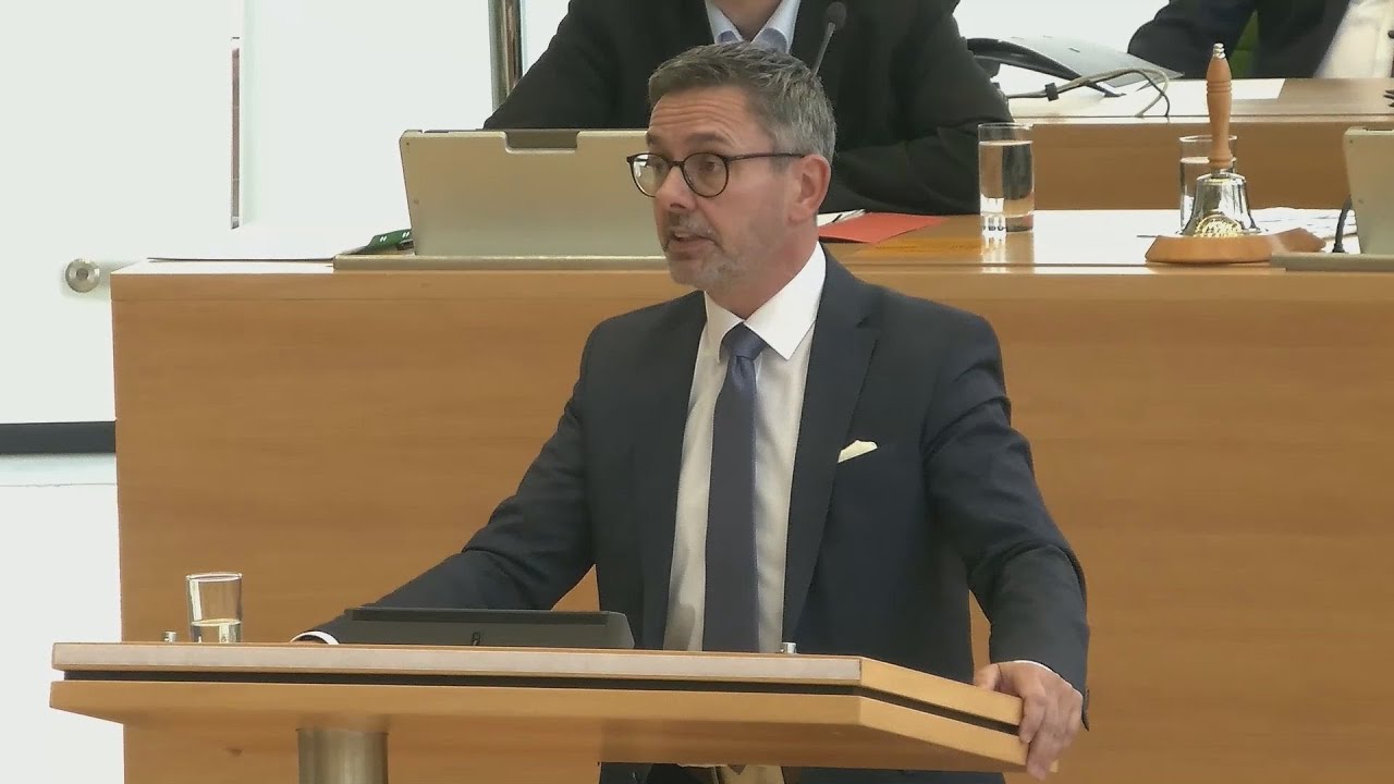 Landtag debattiert Staatsmodernisierung