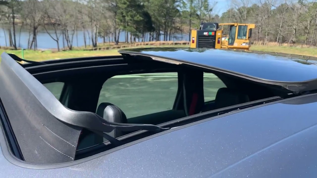 2011 Porsche Cayenne S - Cars & Bids - Panoramic Roof