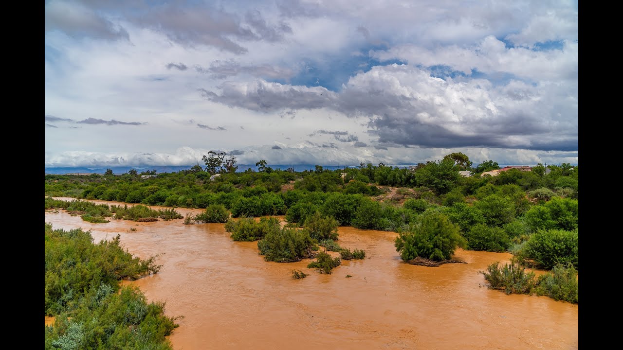 Water flowing in the Grootrevier outside the Karoo town of Steytlerville. 7 February 2023