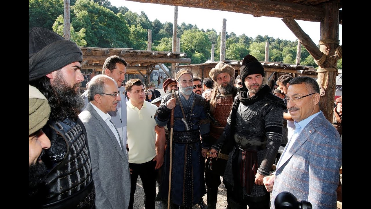 Fuat Oktay'dan Diriliş Ertuğrul setine ziyaret