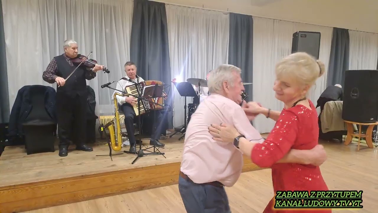 Brawa dla tej wspaniałej pary P.Agnieszka ma ten dryk gra Kapela Braci Urbańczyków 14Lutego2026 