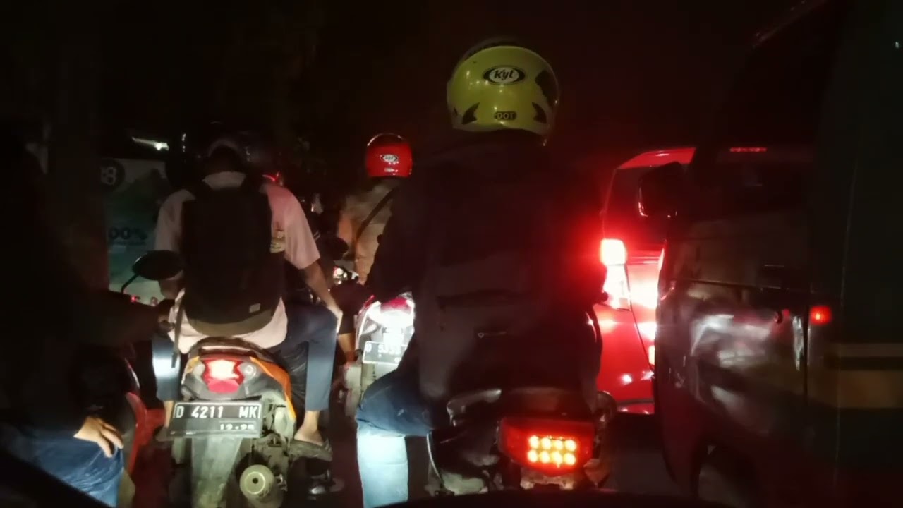 Seperti Ini Saat Malam Lewat di Fly Over  Kopo 