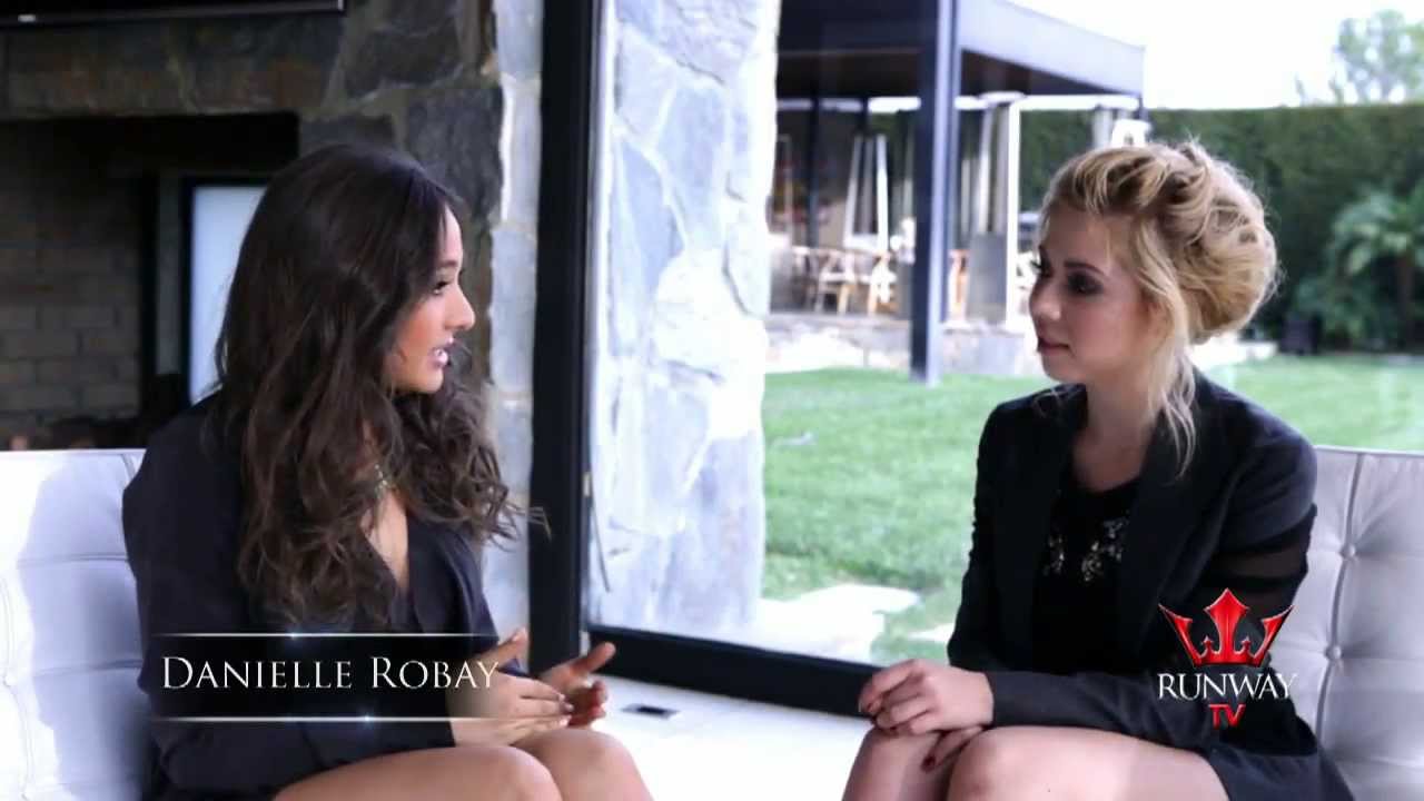 Behind the scenes of Jennette McCurdy's Runway Magazine photoshoot