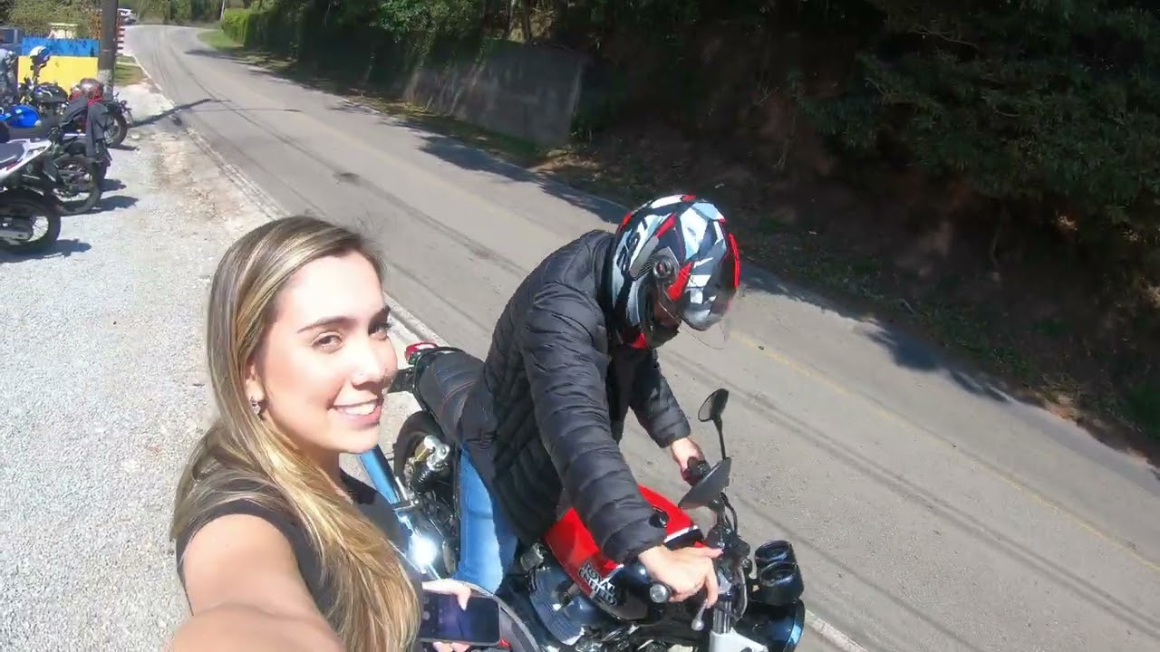 Passeio de moto com as patroas pela Serra da Cantareira para um café no  Chalé das Flores Café