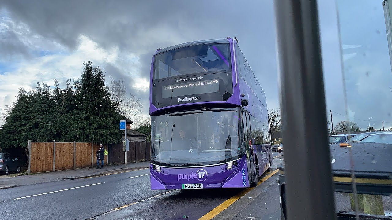 Reading Buses Enviro400EV 16 (RG16 ZEB) On Route 17 To Three Tuns